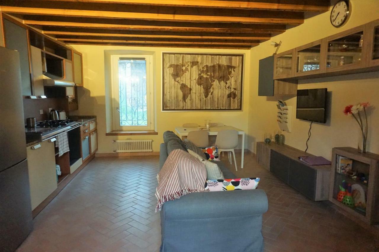 Apartamento La casa di Edone Monzambano Exterior foto