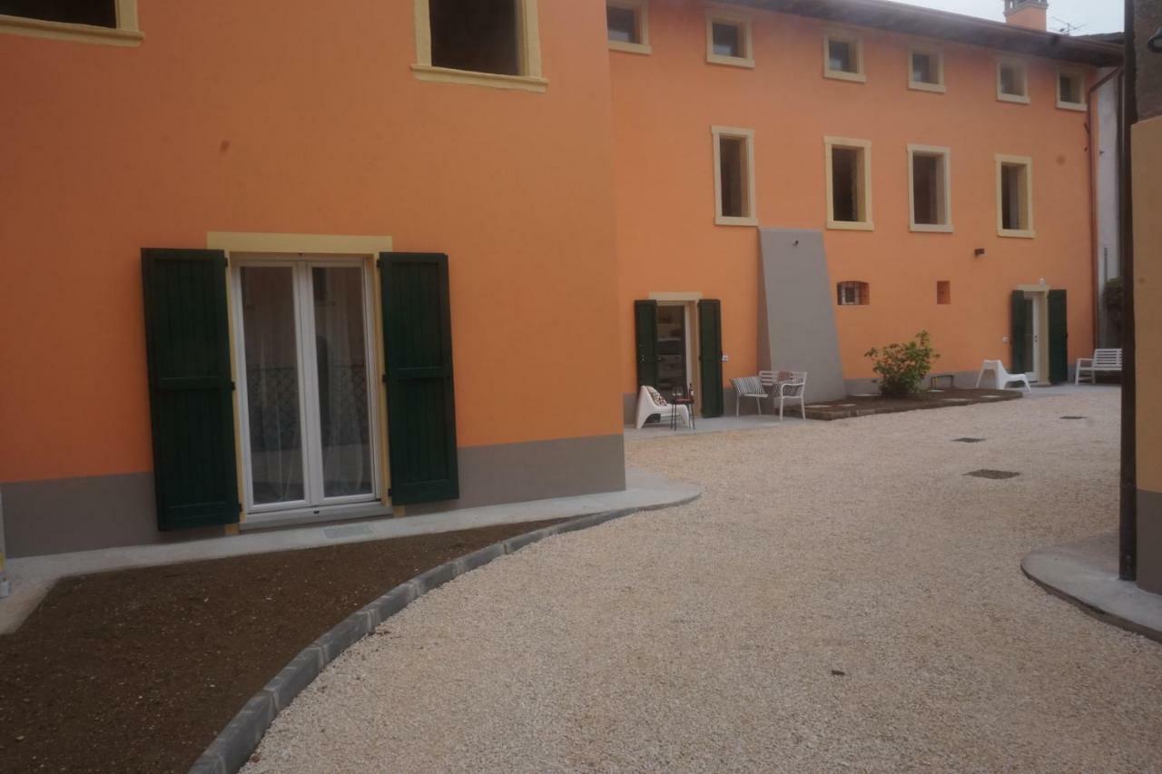 Apartamento La casa di Edone Monzambano Exterior foto