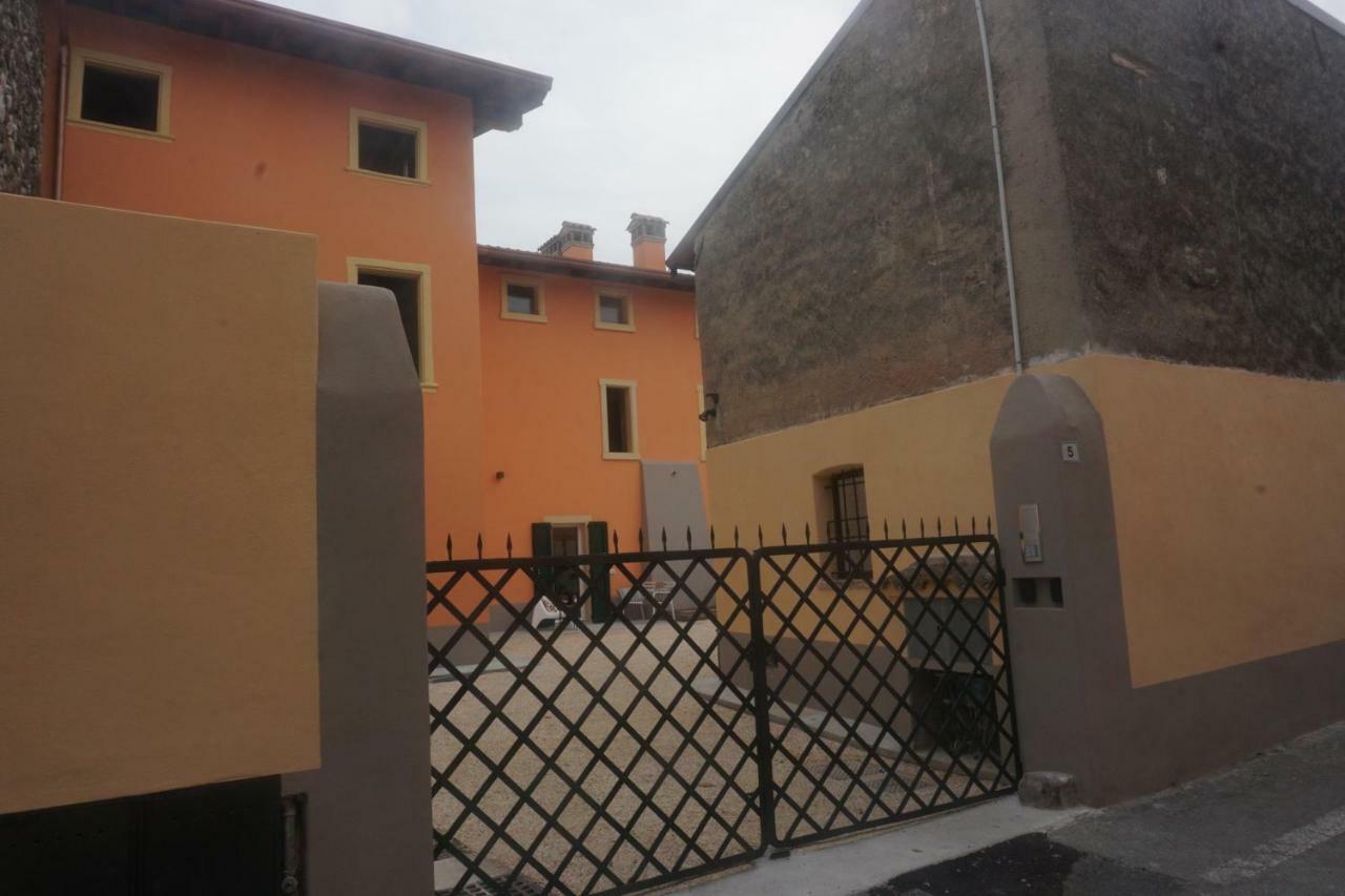 Apartamento La casa di Edone Monzambano Exterior foto